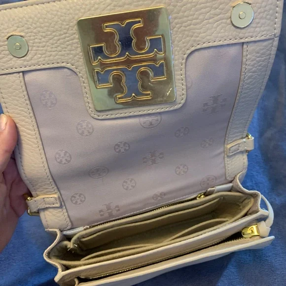 Tory Burch Britten crossbody - Picture 3 of 6